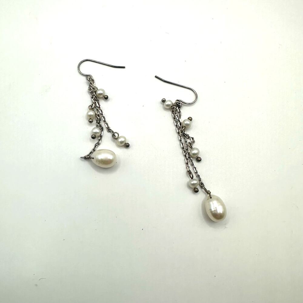 Unbranded Silver tone dangle drop faux pearl pierced earrings Preppy
